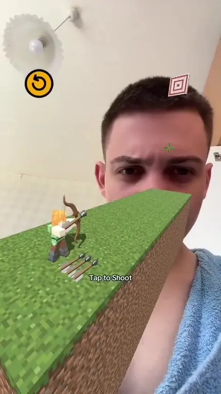 Minecraft Archer Shoots at His Head