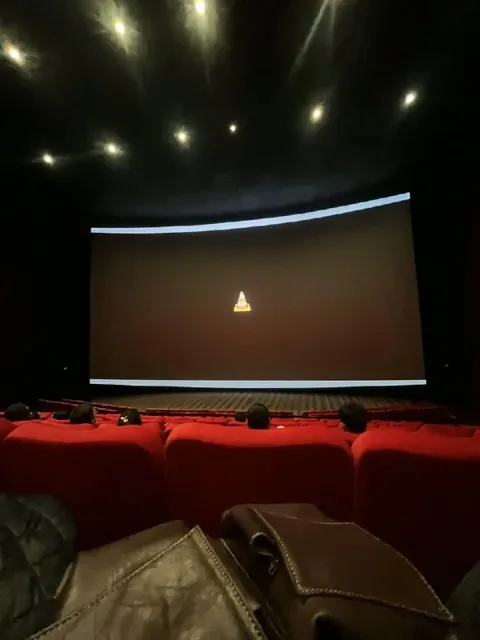 Когда кинотеатр запустил VLC
