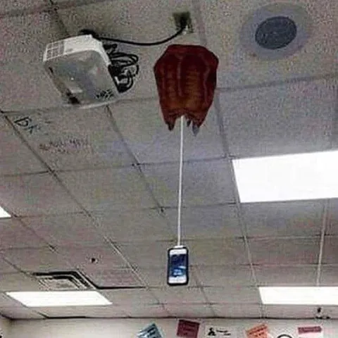 Телефон на воздушном шаре