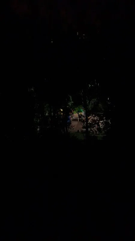 Ночная площадка светится