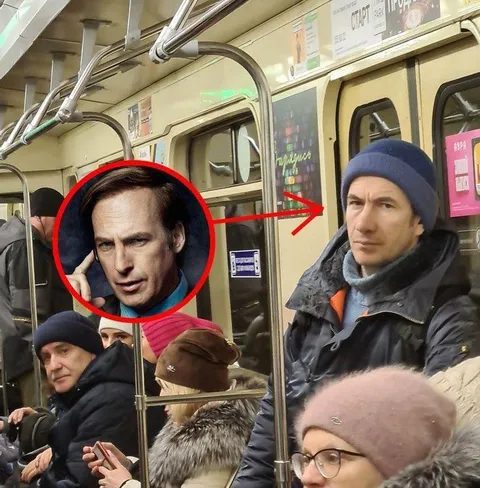 Николас Кейдж в метро