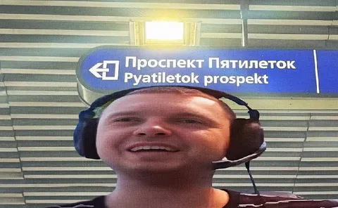 Геймер на проспекте Пятилеток