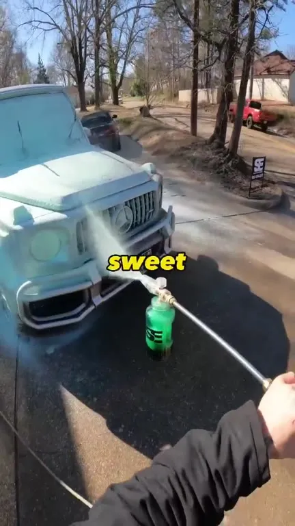 Pressure Washing a G-Wagon