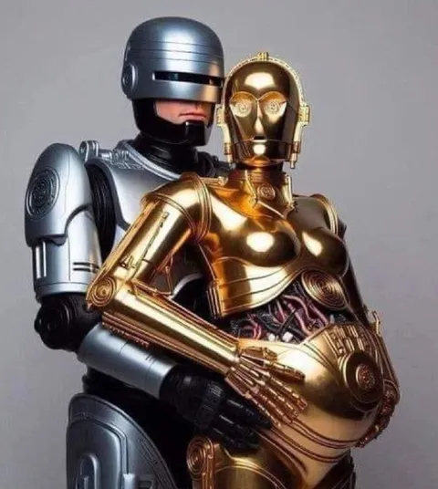 Робокоп и беременный C-3PO