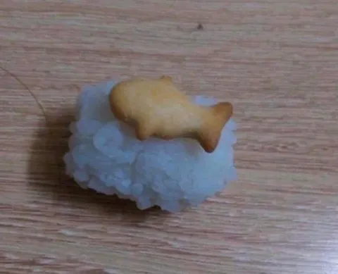 Рыбка на губке