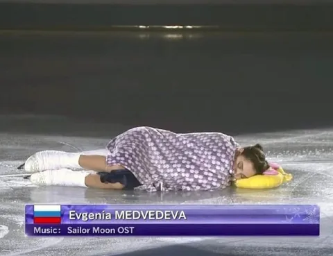 Evgenia Medvedeva Gives Up