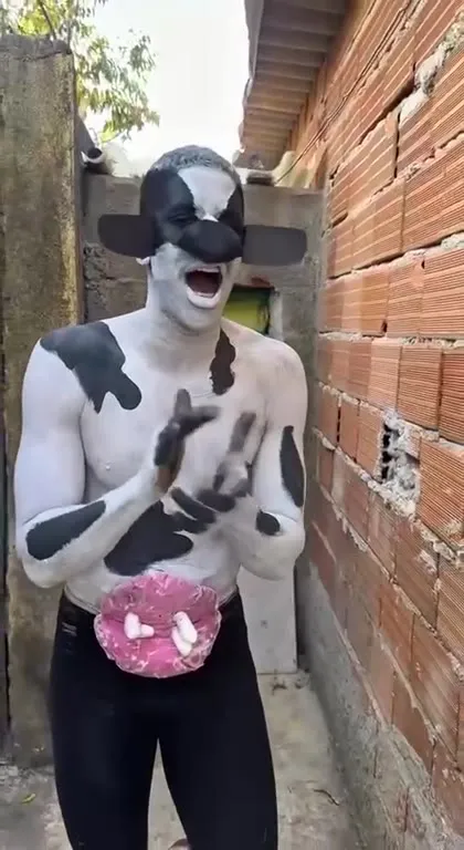 Коровий танец с хлопками