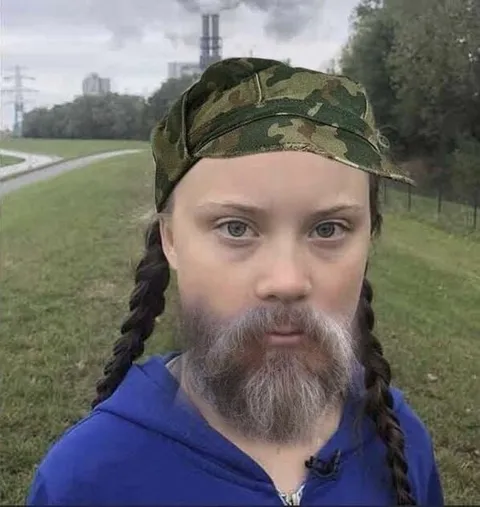 Девушка с бородой