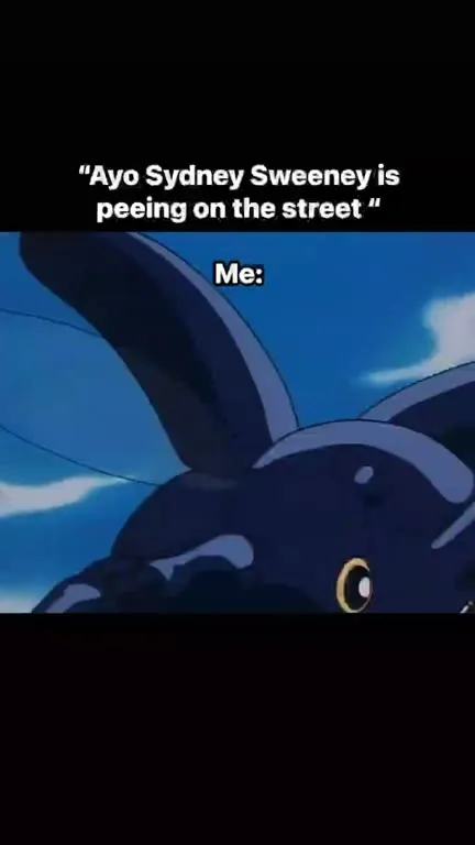 Sydney Sweeney Street Peeing