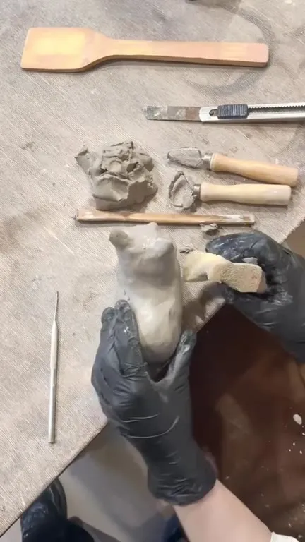 Кот на гончарном круге