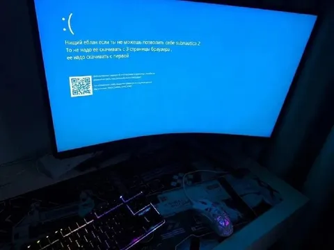 Нищий скачивает Subnautica 2
