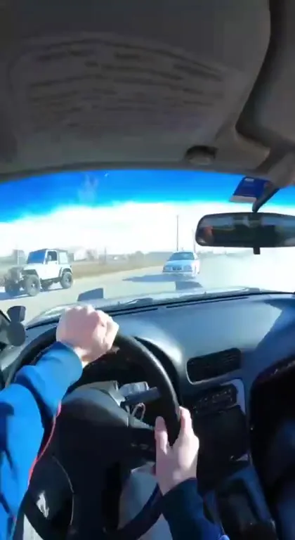 Неудачный дрифт за машиной