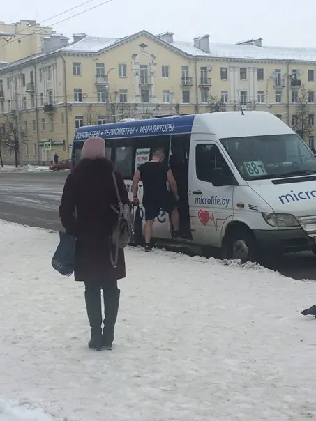 Зимняя очередь на маршрутку