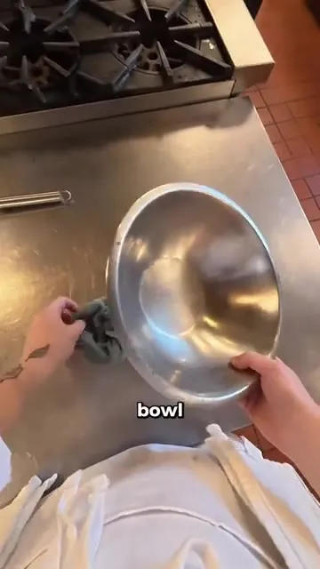 Kitchen Bowl Chopping Setup