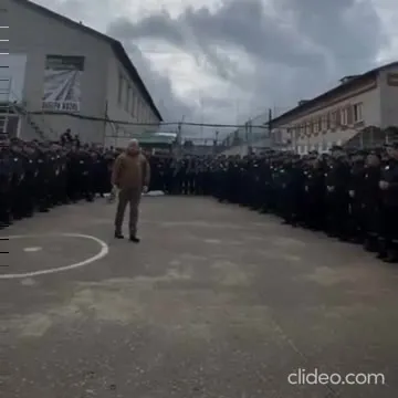 Альдо Рейн перед строем