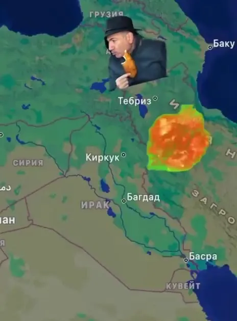 Ест и взрывает карту
