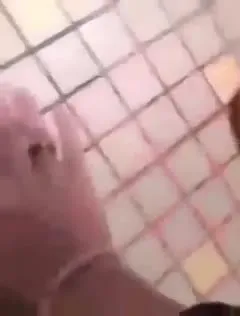 Шахматы на плиточном полу