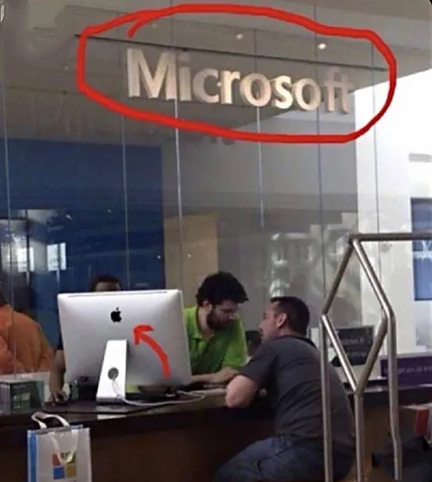Microsoft Uses an Apple Computer