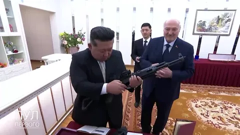 Ким Чен Ын стреляет из винтовки