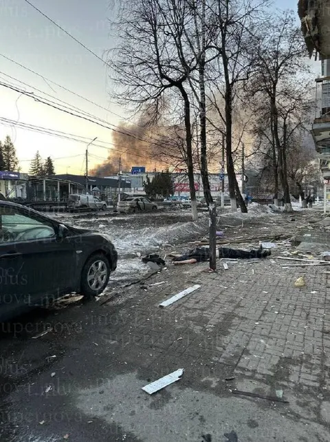 Последствия взрыва на улице