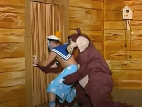 Медведь не отпускает