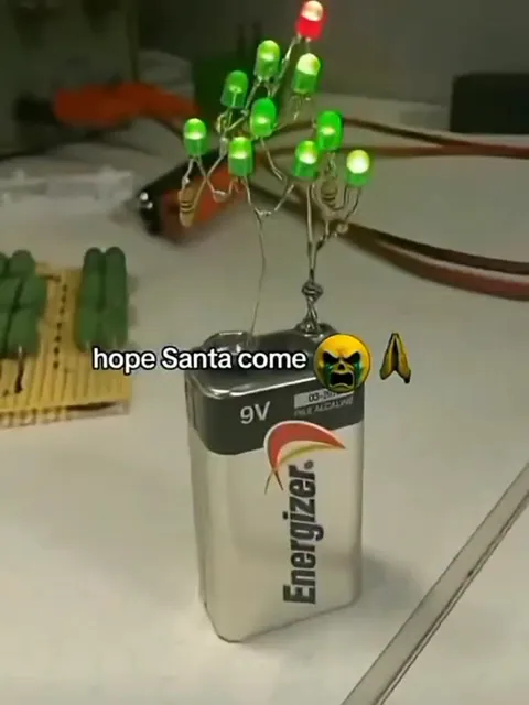 Hope Santa Comes Tree Fails