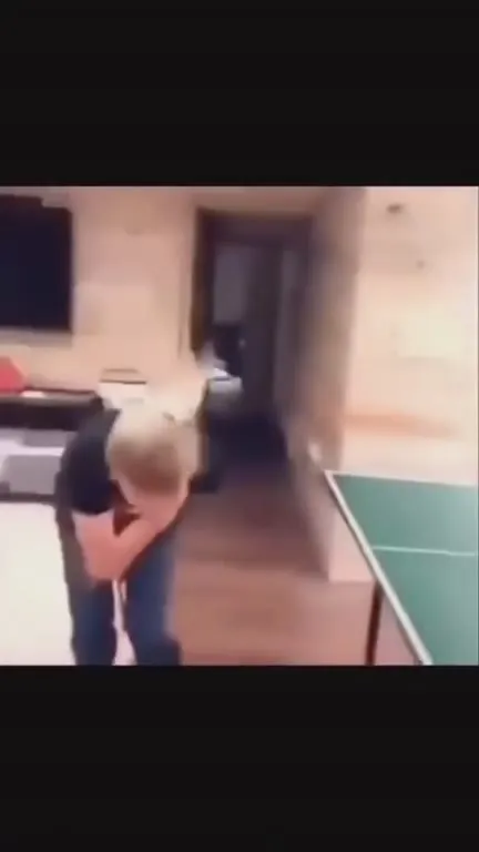 Странная игра в пинг-понг