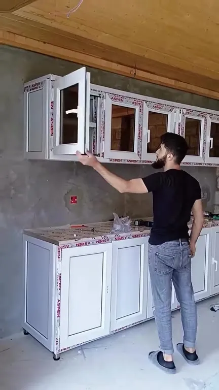 Кухонные шкафы под грустную песню