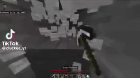 Minecraft Falling Anvil Fail