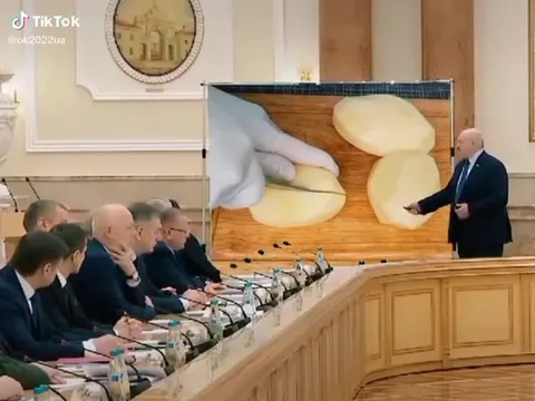 Лукашенко объясняет картошку