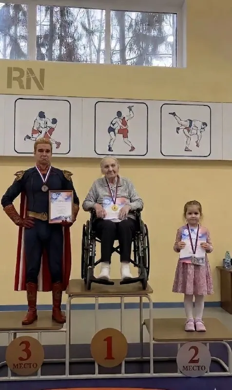 Необычный пьедестал победителей