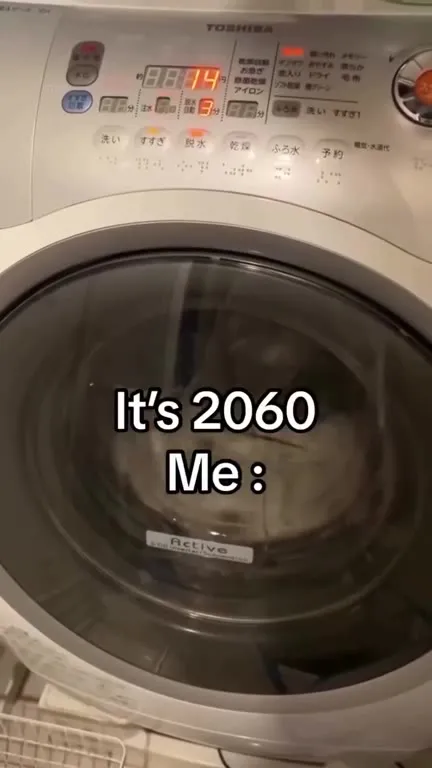 Me in 2060 Dancing