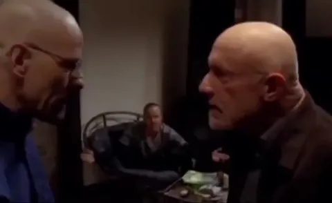 Подозрительные складки на шее