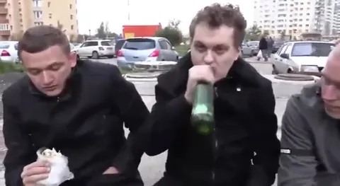 Укроп под колёсами БТРа
