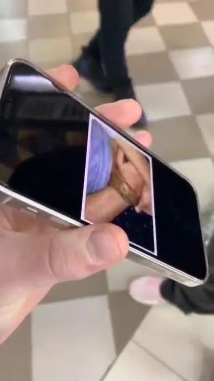 Что-то странное на ладони