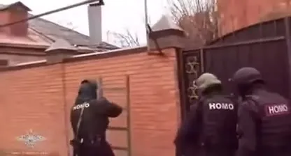 Отряд HOMO штурмует дом