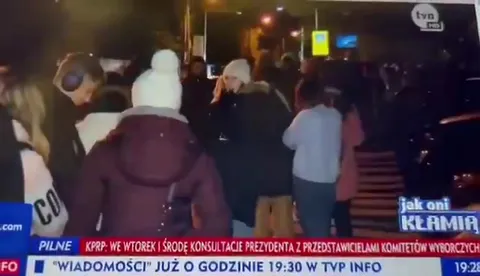 Kolejka do konsultacji politycznych