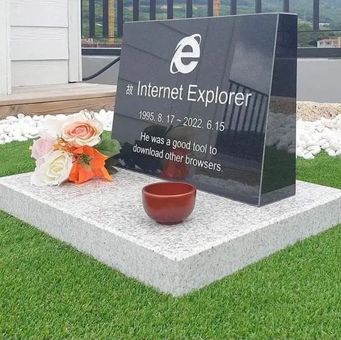 Internet Explorer Gravestone Joke