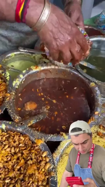 Лепёшка с невероятным количеством начинки