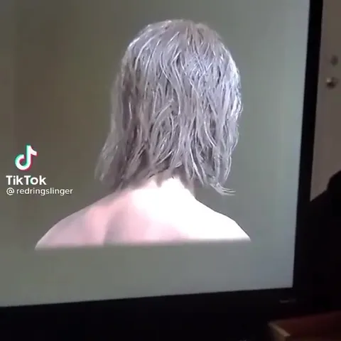 Причёска меняется на глазах