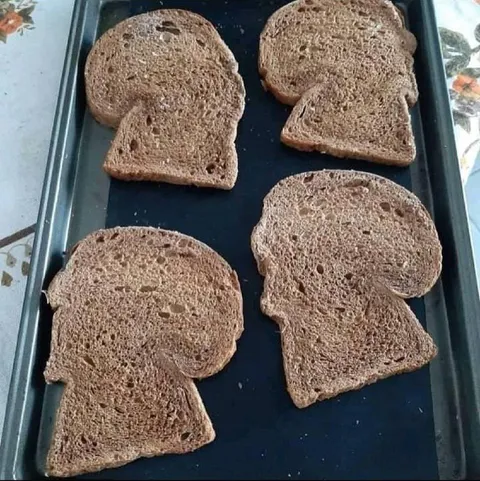 Странные ломтики хлеба