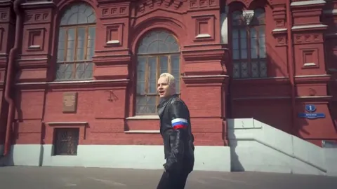 Шаман идет громить палатки
