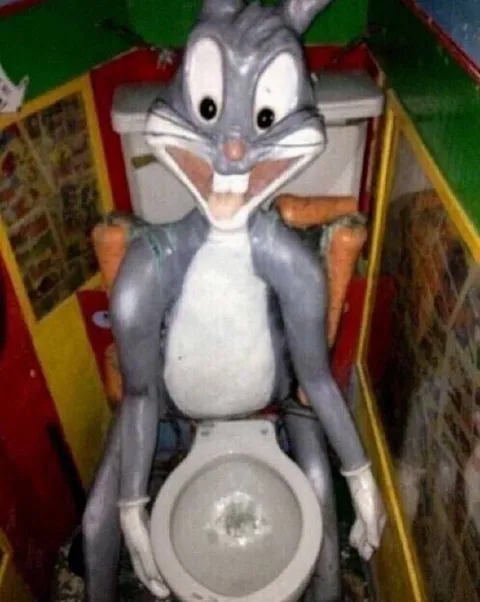 Багз Банни на унитазе