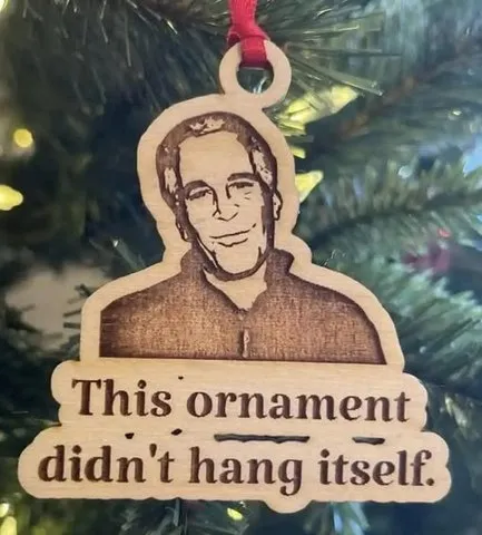 This Ornament Didn’t Hang Itself