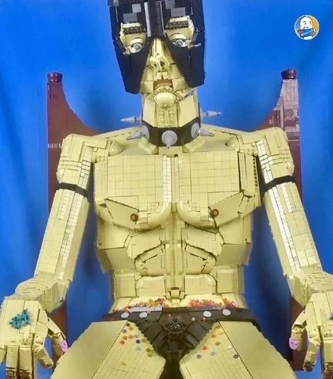 Гигантский робот из LEGO