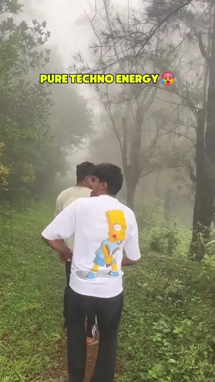 Pure Techno Energy in the Fog
