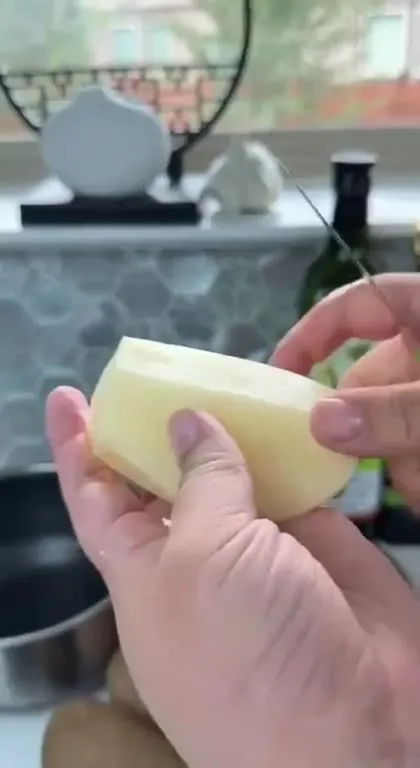 Очень медленная чистка картошки