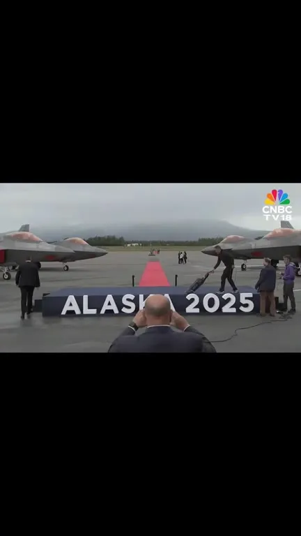 Dog Crashes Alaska Photo Op