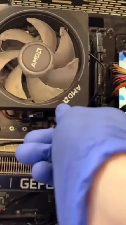 Dust storm CPU overheating