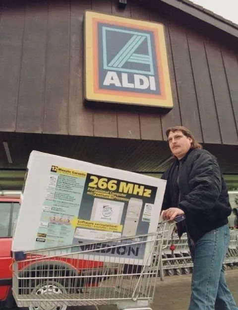 266-MHz-Computer bei Aldi